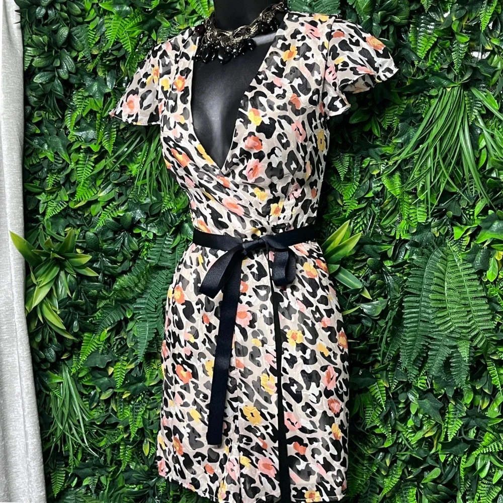 Hutch Romper Shorts Size 8 Tan Leopard Print Jumpsuit Short Sleeve Belted 3288 - Picture 1 of 9